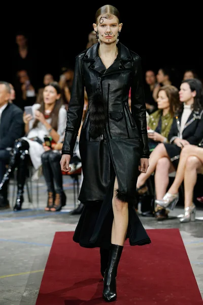 Look 42
